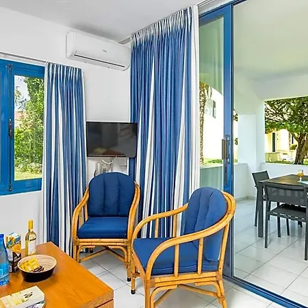 Aparthotel Helion
