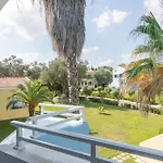 Helion מלון דירות 4*
