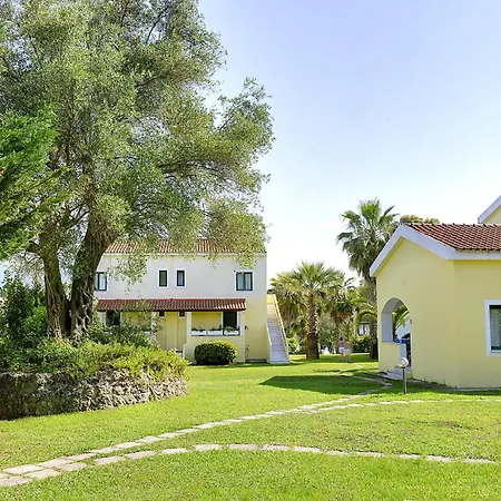Aparthotel Helion 4*