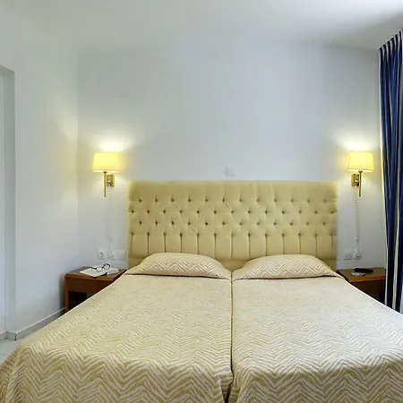 Apartmanhotel Helion Guviá